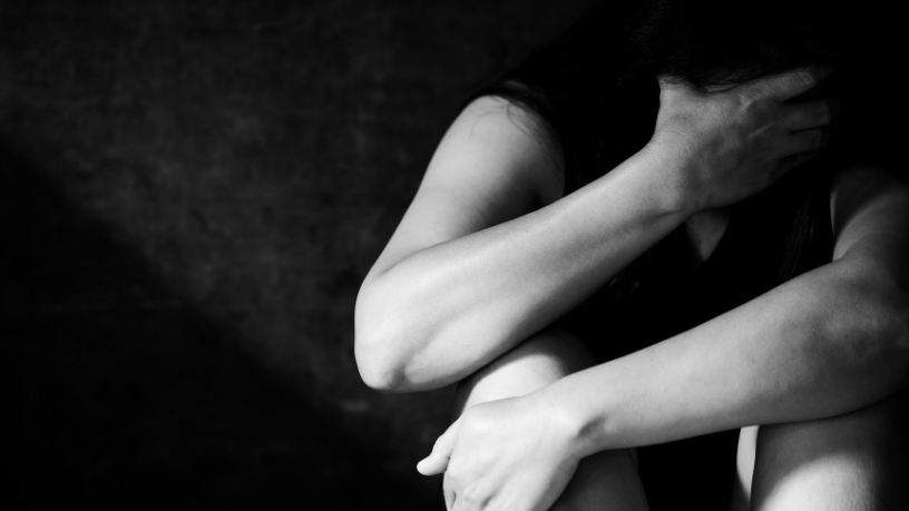 O Instituto Econacional destaca que políticas públicas eficazes podem reduzir a violência contra jovens.