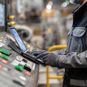 Alex Nabuco dos Santos apresenta estratégias para sucessão e preservação patrimonial com foco em eficiência fiscal.