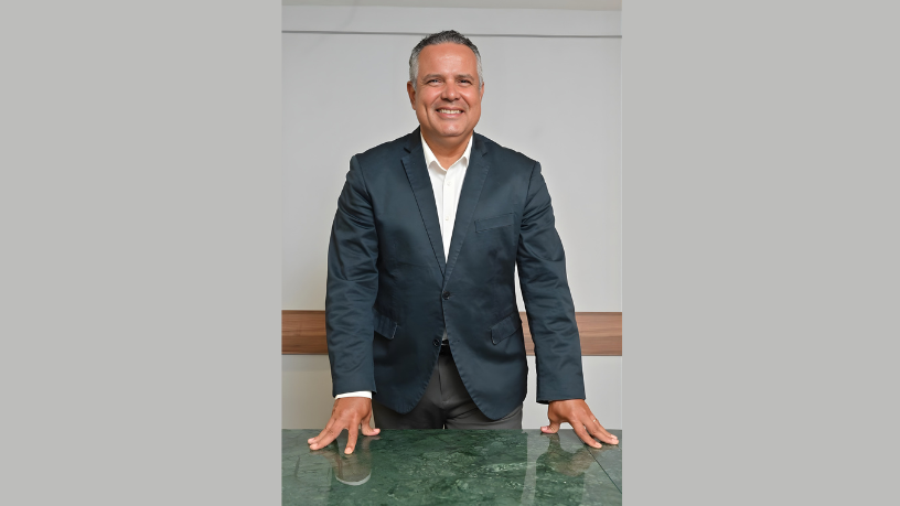 Elmar Juan Passos Varjão Bomfim